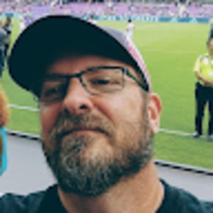 Meet your Posher, Dennis